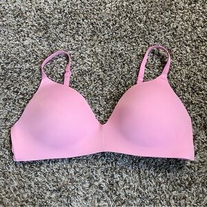 Victoria’s Secret Push Up Bra Women’s 38C Pink Wear Everywhere Wireless